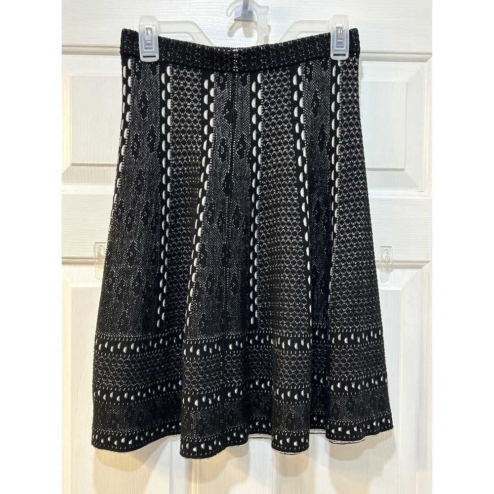 Saks Fifth Avenue Pull On Textured Skirt Sz S Black White Patterned A-Line Goth